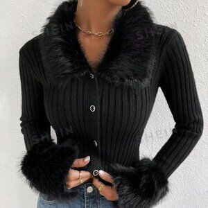 NEW Y2K BLACK FAUX FUR TRIM CARDIGAN | SWEATER